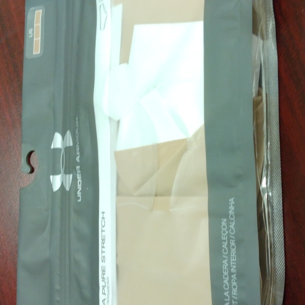 🆕 Under Armour Thong Panties large
